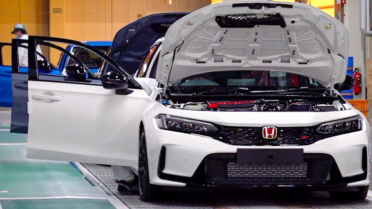 Línea de producción del Honda Civic TYPE R 2023 en Japón