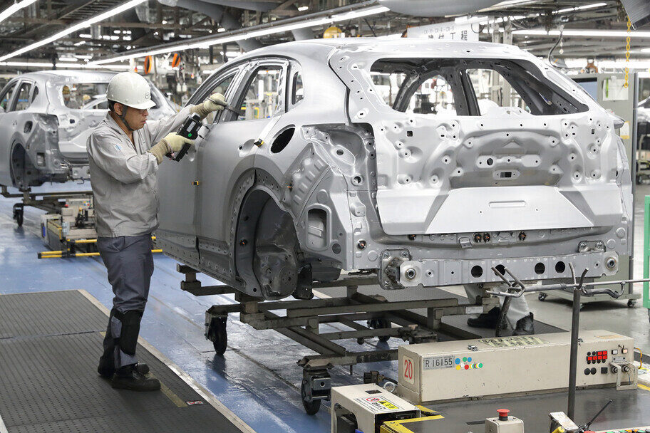 Línea de producción del Mazda CX-30 2020 en la planta n.º 1 de Ujina