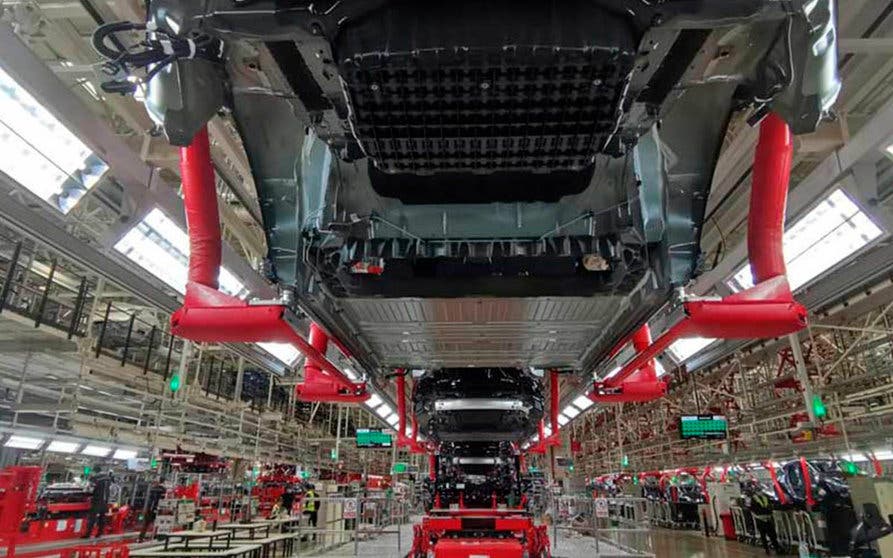 Línea de producción Tesla Model Y en Shanghái |  GigaFábrica |  Como está hecho